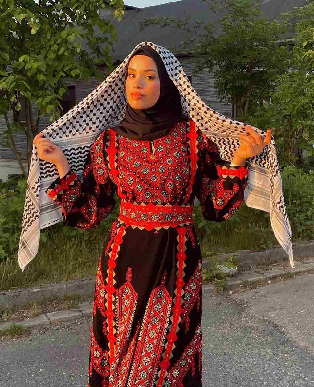 black_white_community_1